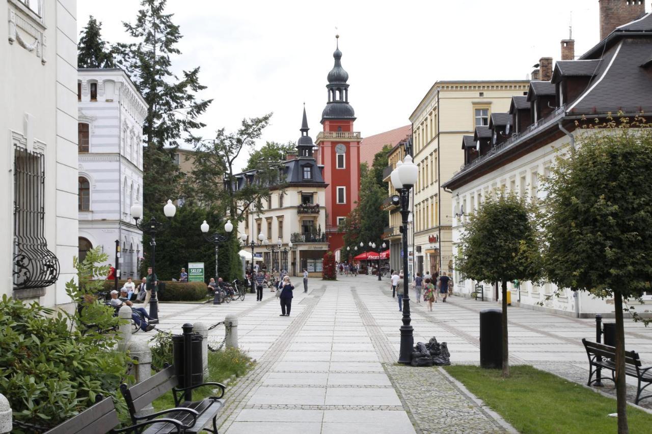Jodla I Modrzew Apartment Jelenia Gora Luaran gambar